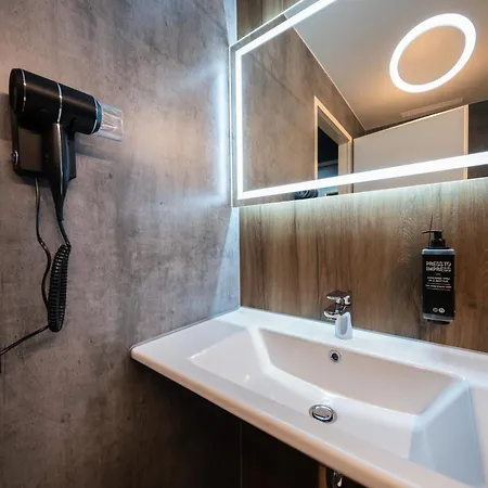 Ibis Styles Linz Hotel Buitenkant foto